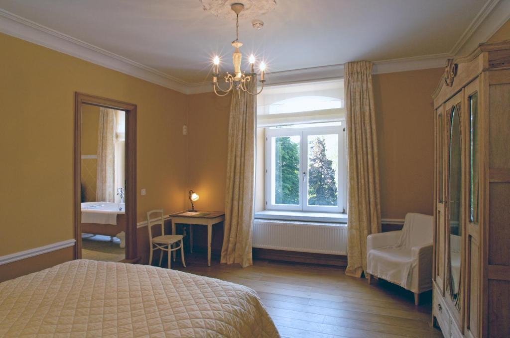Hostellerie La Maison De Maitre Arbrefontaine Rum bild