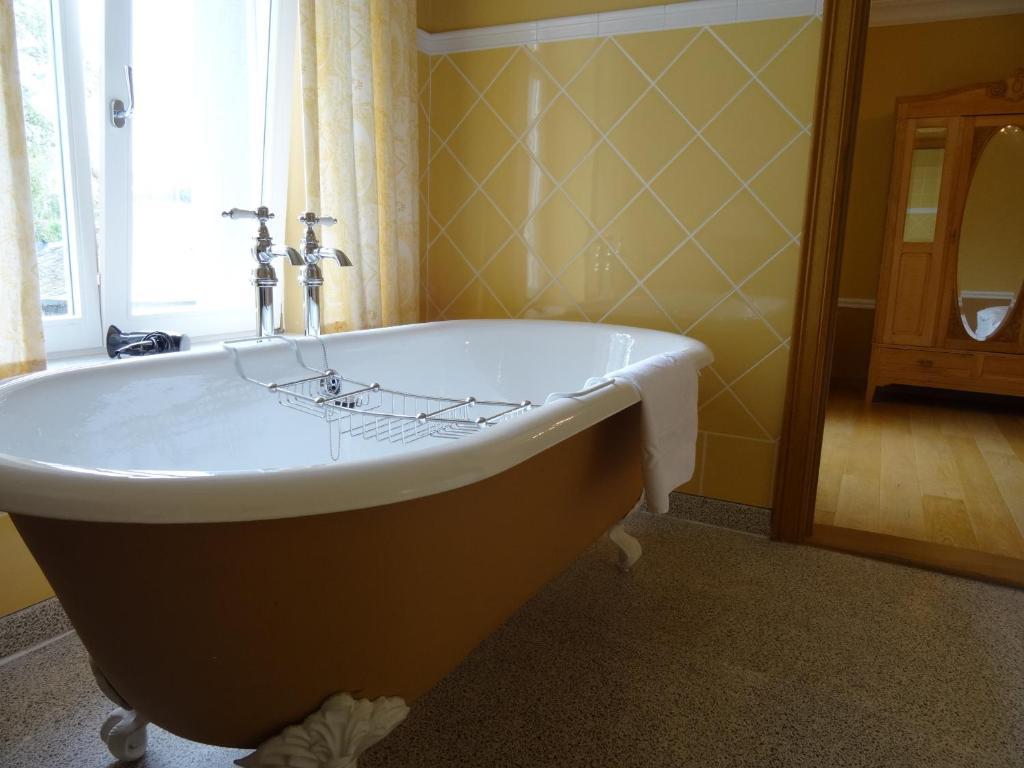 Hostellerie La Maison De Maitre Arbrefontaine Rum bild